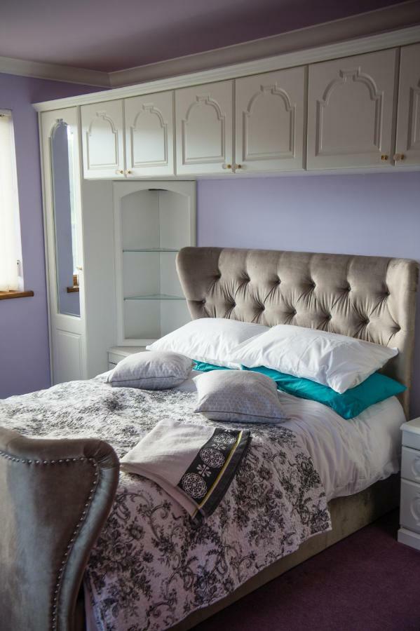 Bed and Breakfast Y Grange Llanfihangel-y-Creuddyn Exteriér fotografie
