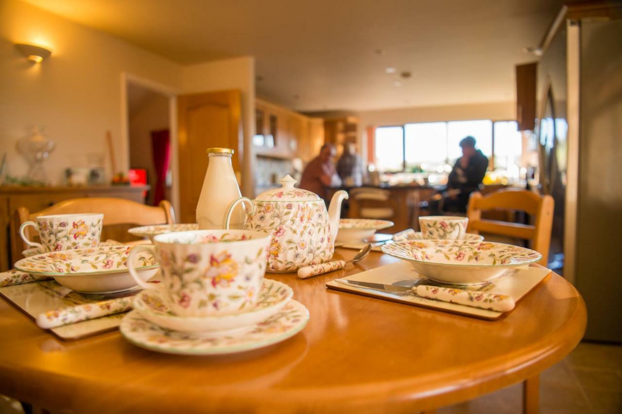 Bed and Breakfast Y Grange Llanfihangel-y-Creuddyn Exteriér fotografie